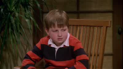 My mom and dad are splitting up. - Two and a Half Men