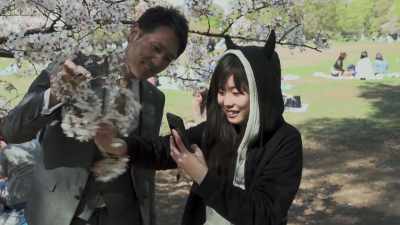 My mom likes cherry blossom. - Family Romance, LLC