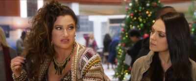My mom is only staying
with me - A Bad Moms Christmas