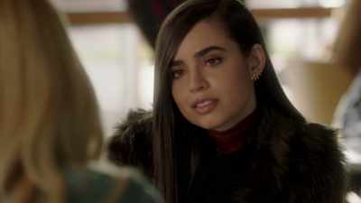 My mom, she...chose to bail. - Pretty Little Liars: The Perfectionists