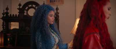 My mom's supposed to be the most perfect,
gracious queen ever. - Descendants: The Rise of Red