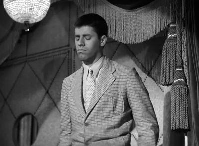 My mother loves me - The Stooge