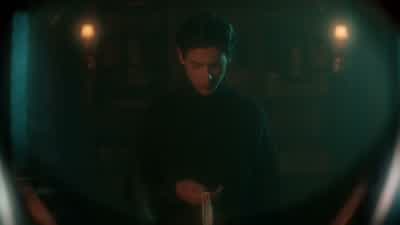My mother's pearls. - Gotham