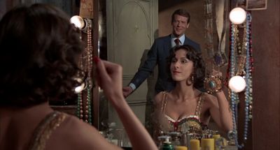 My name is Bond - The Man with the Golden Gun