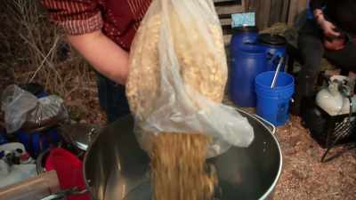  My name is jason. - Moonshiners: Master Distiller