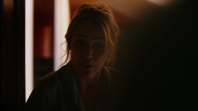 My name is Jo. We're getting people out. - Crossfire