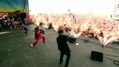 ♪ My name is Kid ♪ - Woodstock 99: Peace Love and Rage