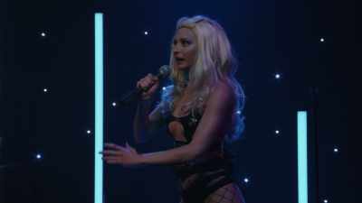 My name is Vanessa 5000 - Courtney Pauroso: Vanessa 5000