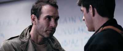 - My name's Lucas,
you'll find me here. - Doe
