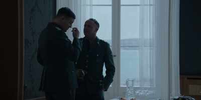 - My notes, Obersturmbannführer.
- We summarize it in the minutes. - The Conference