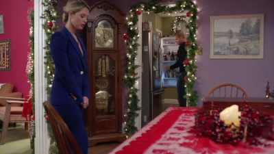 My plane left without me. - Jingle Bell Princess
