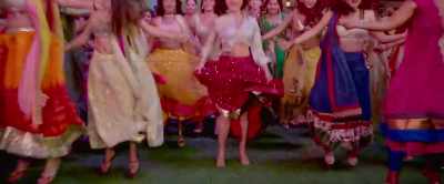 My red flowing skirt - Good Newwz