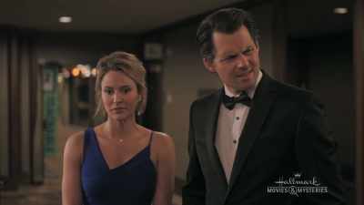 My relationship with Oscar
was purely professional. - Mystery 101: Dead Talk