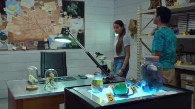 Mysterious, strange
and extremely organised. - Rock Island Mysteries