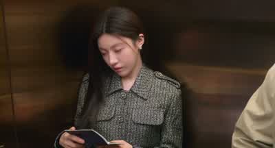나 먼저 이탈리아에 가 있을게 네, 네? - Can This Love Be Translated?
