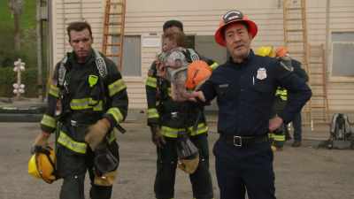♪ Nah, that ain't
worth playing for ♪ - 9-1-1
