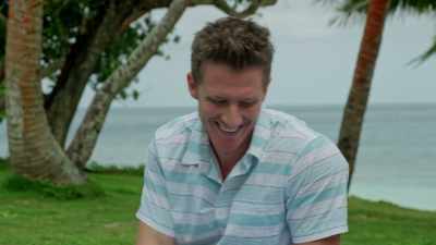 - Nah, I'm good.
 [Jordan laughing] - Retreat to Paradise