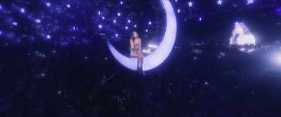 - Nah man.
Nah, sisters too dramatic. - Olivia Rodrigo: GUTS World Tour