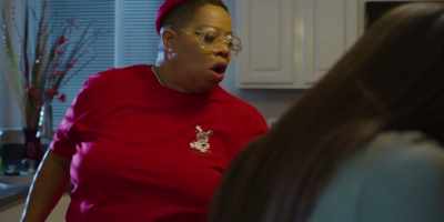 - Nah nah. Hold on lil' mama, I got this. - Red Flagz
