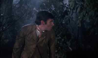Nah, there's nobody here. - Carry on Screaming!