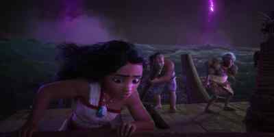 Nalo knows he found it.
[gasps] - Moana 2