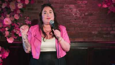 -Name-drop. Okay. Um…
-[audience laughs] - Liza Treyger: Night Owl