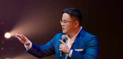 Namun, jika ada sepuluh pesepeda, - Dr Jason Leong: Ride with Caution
