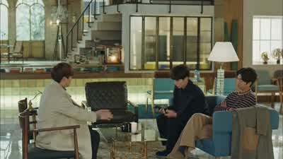 난 이거, 시크한 블랙, 마음에 들어 넌 이거, 시퍼런 블루, 마음에 들어? - Goblin