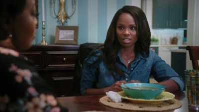 [NANCY CHUCKLES]
THAT'S WHY I LIKE YOU SO MUCH. - Tyler Perry's The Oval