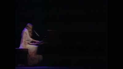 [Nancy Wilson]
I saw Joni Mitchell - Women Who Rock