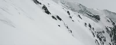 Nando y Roberto siguen. - Society of the Snow