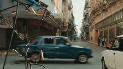 Nanfu: This was my first time
ever visiting Cuba. - Night Is Not Eternal