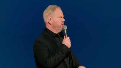 "Não quero tocar em nada
e deixar o meu ADN." - Jim Gaffigan: Dark Pale