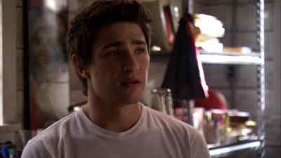 [Narrating]
If Jessi and I
did share a history, - Kyle XY