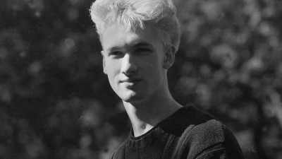 Narrator: 10 DAYS AFTER JOEL
LARSON WAS GUNNED DOWN, - Hometown Homicide