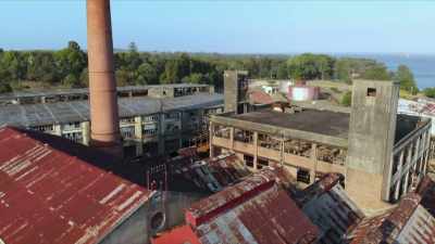 [narrator] 4,000 workers
at the factory - Mysteries of the Abandoned