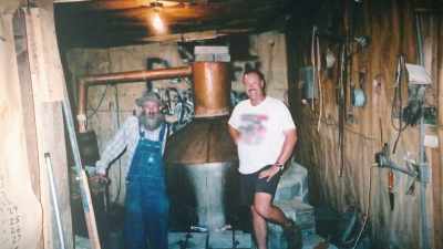  [narrator] a passion
  that he shared - Moonshiners: Master Distiller