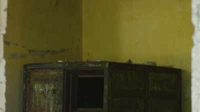 [narrator] A small box
could be the key - Mysteries of the Abandoned