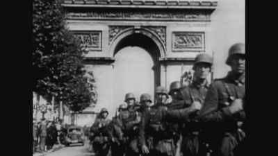 [narrator] Adolf Hitler
had expected Britain - World War II: Race to Victory