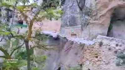 [narrator]  After a historic
 Spanish road collapsed, - Engineering Catastrophes