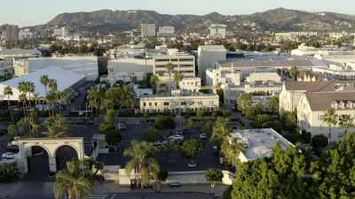 (Narrator) And it's
not like they could rely - The Center Seat: 55 Years of Star Trek