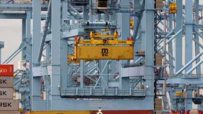 NARRATOR: Around 80% of crane movements
are fully automatic, - Europe From Above