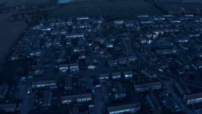 [narrator] As night falls,
Danielle is still missing. - When Missing Turns to Murder