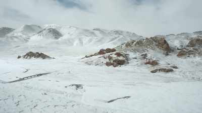 NARRATOR: As the weeks pass, - Ghost of the Mountains