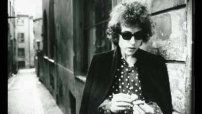 NARRATOR: Between 1965
and 1966, Bob Dylan
recorded three albums - Bob Dylan: Odds and Ends