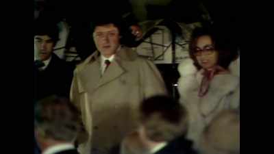 [narrator] Bill quickly climbed
the political ladder - First Ladies