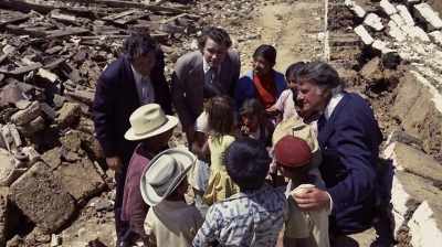 [narrator] Billy Graham
had recently established - Billy Graham: An Extraordinary Journey