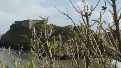 [narrator]
But even before
the fort was finished, - Mysteries of the Abandoned