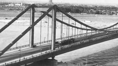 [narrator]
 But this Imperial Bridge - Engineering Catastrophes