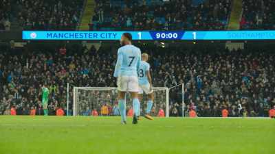 [narrator] But in their next game
against Southampton, - All or Nothing: Manchester City